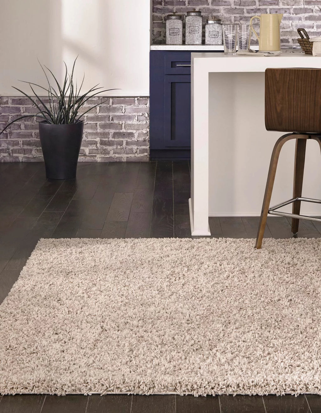 Taupe Shag Rug 7' x 10' Q3961
