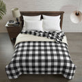 4 Piece Queen Comforter Set with Throw and 2 Eyemasks D9683