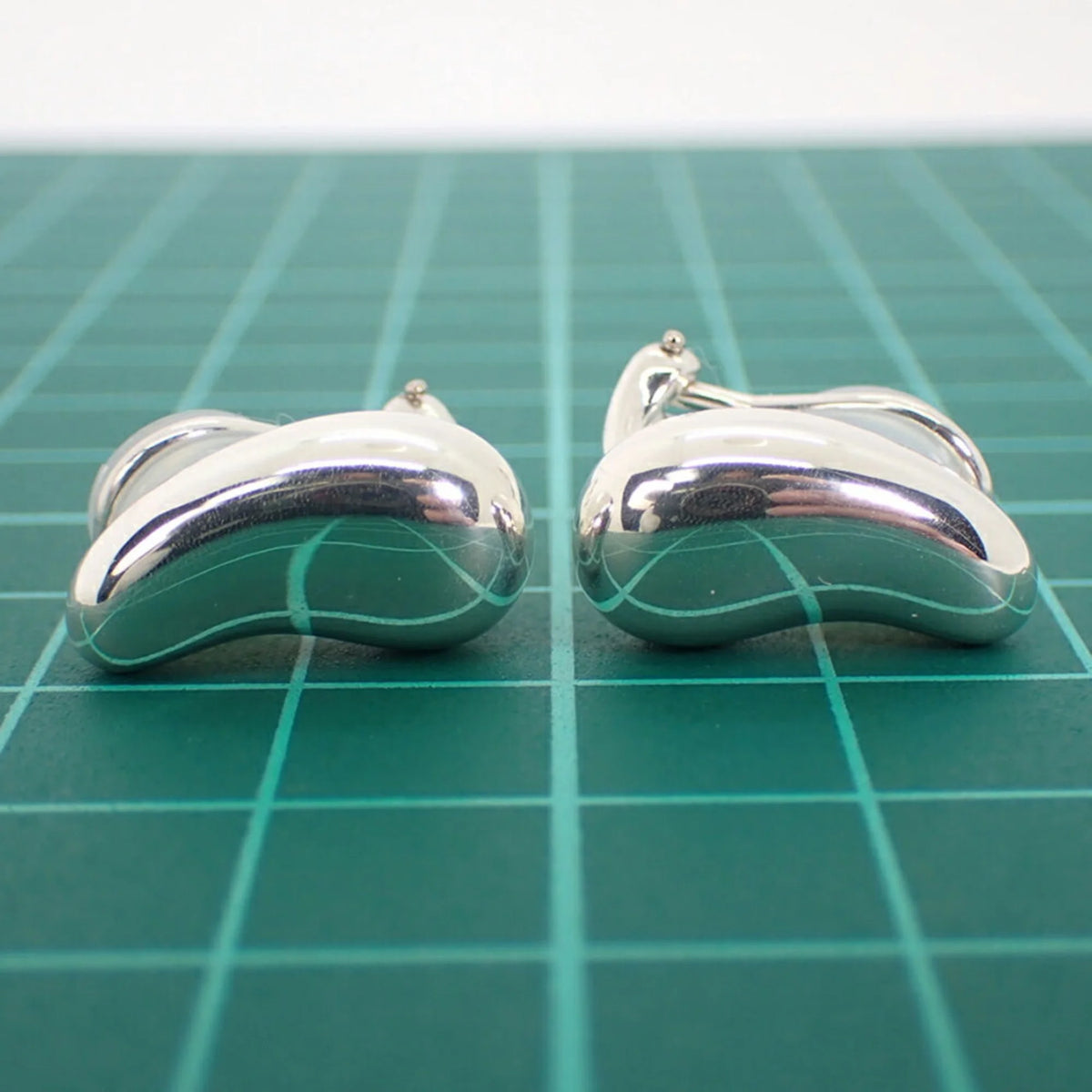 925 Bean Earrings U87676