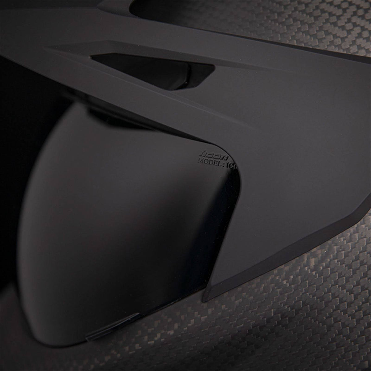 Carbon Helmet Q8311