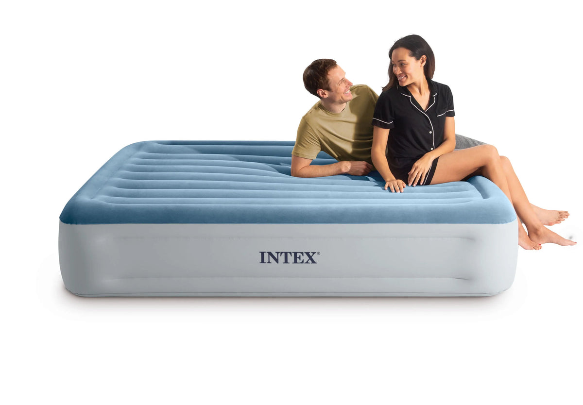15 Airbed Mattress with Internal Pump H881476