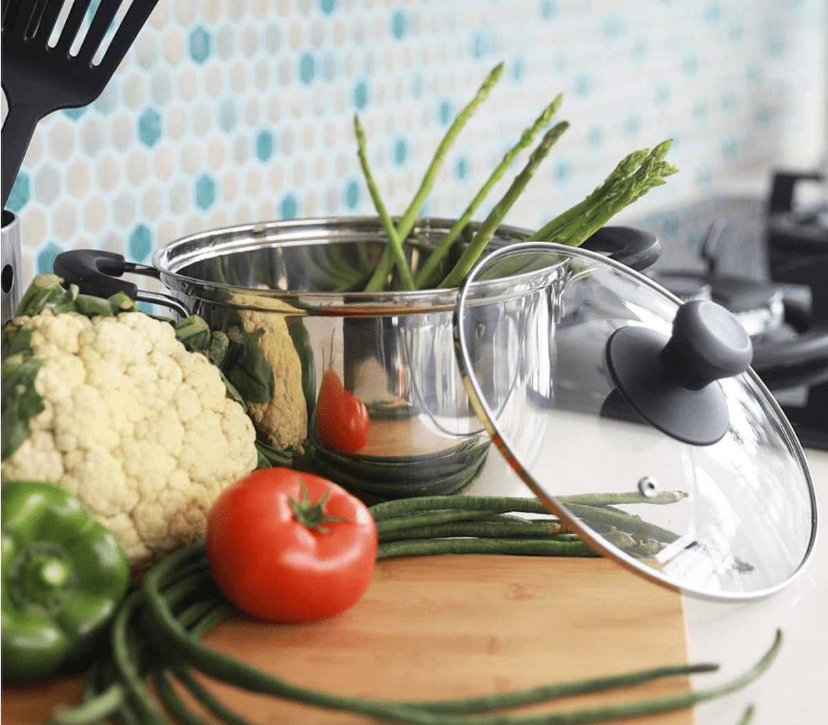 5.5QT Stainless Steel Sauce Pot with Glass Lid M7786