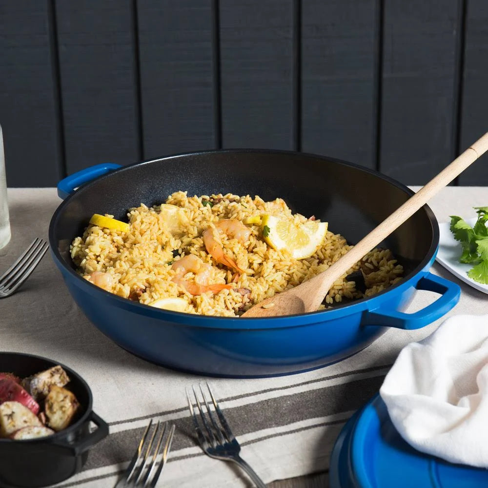 4.5 Quart Blue Cast Aluminum Braiser Pan G21810