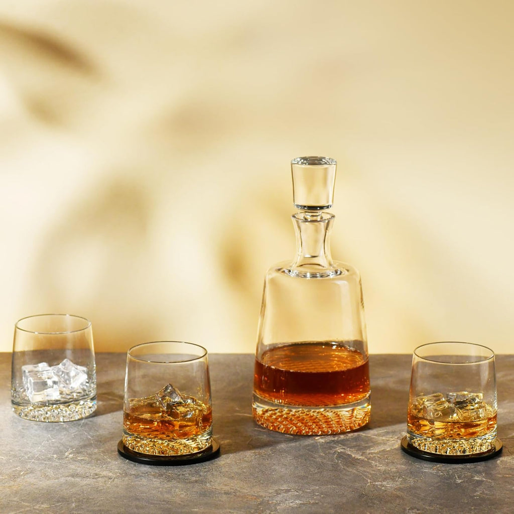 Whisky Glass Decanter Set with 32.1 oz Crystal Carafe and 6 Glasses G870