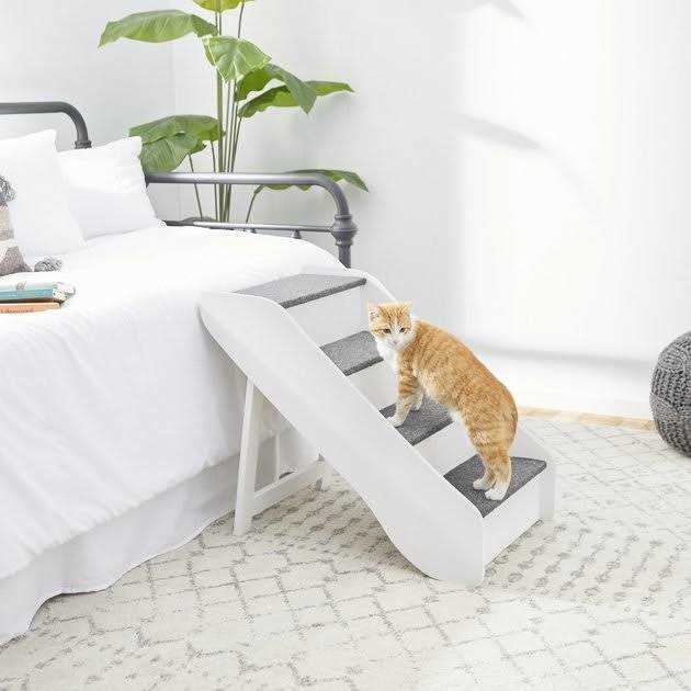 Foldable Wood Carpeted Pet Stairs C272072