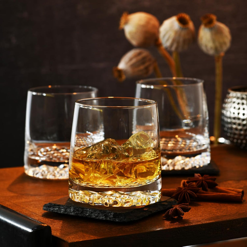 Whisky Glass Decanter Set with 32.1 oz Crystal Carafe and 6 Glasses G870