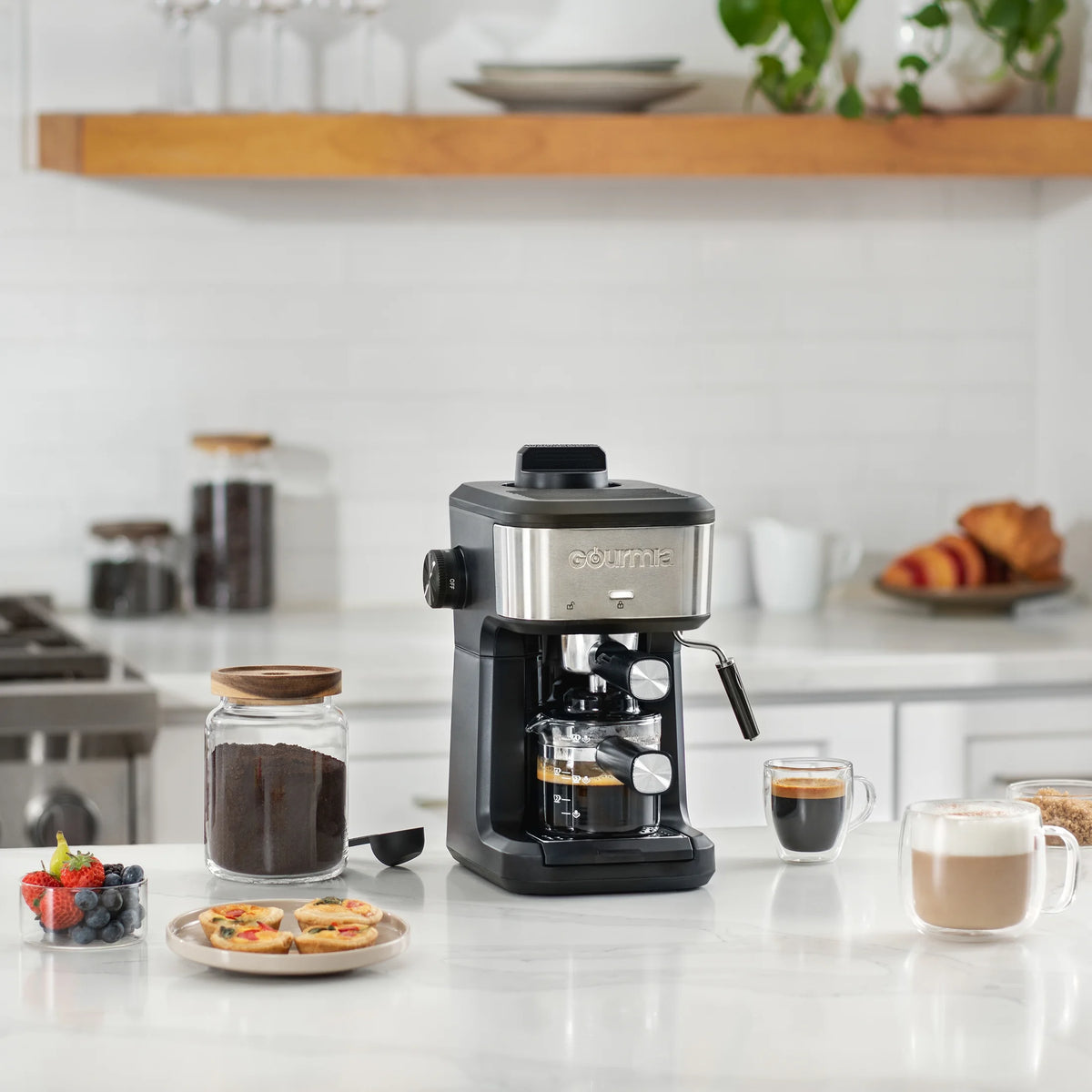 4-Shot Steam Espresso, Cappuccino, and Latte Maker with Frothing Wand G20198