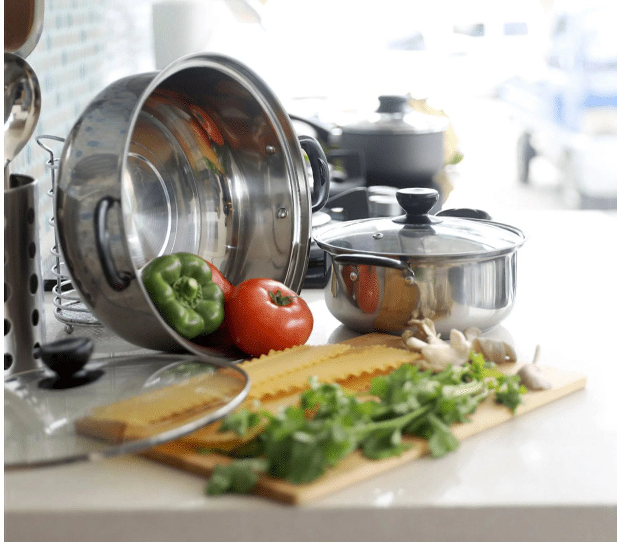 5.5QT Stainless Steel Sauce Pot with Glass Lid M7786