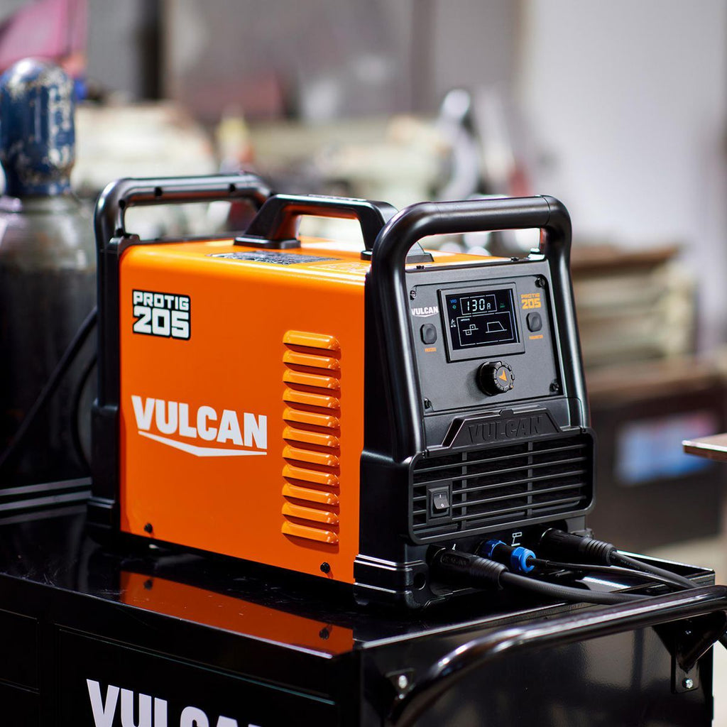 Industrial Welder with 120/240V Input H961