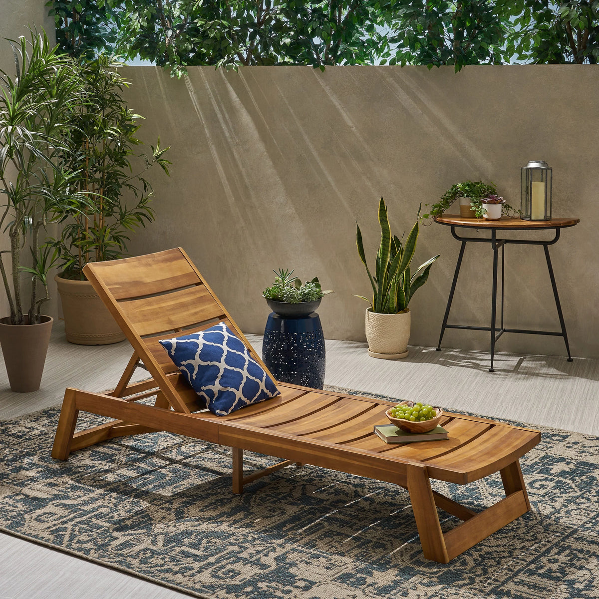 Wood and Iron Chaise Lounge E61097