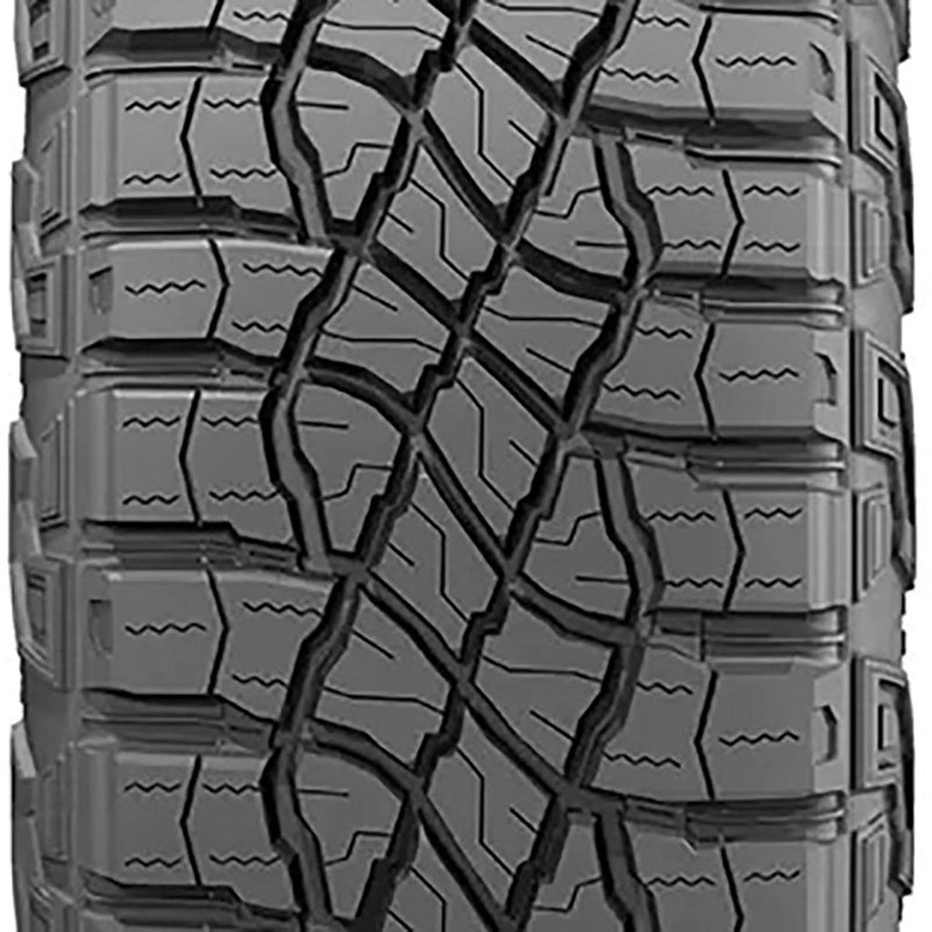 Mud Terrain Light Truck Tire E97076