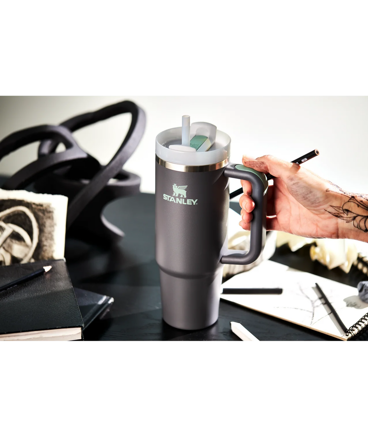 40 OZ Stainless Steel Tumbler F477